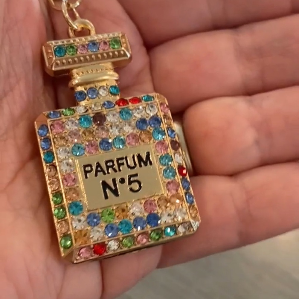 Elegant Rainbow crystal adorned Parfum bottle Goldtone keychain - Picture 5 of 7